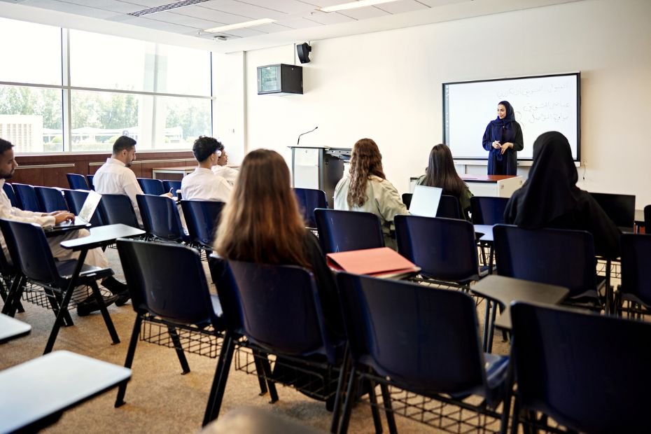 Abu Dhabi Sets Goal to Place 2,000 Emirati Teachers in Private Schools Within Five Years