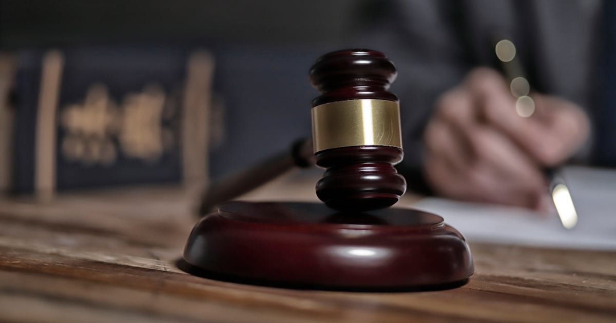 سن بزرگسالی في الإمارات إلى ۱۸ عاماً؛ تحول قانوني في إطار التحديث